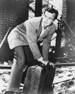  The Fugitive:  Chạy trốn khỏi án mạng oan khiên với sự diễn xuất đỉnh cao của David Janssen!